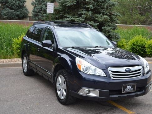 Used 2012 Subaru Outback 2.5i Premium w/ All-Weather Pkg image 6