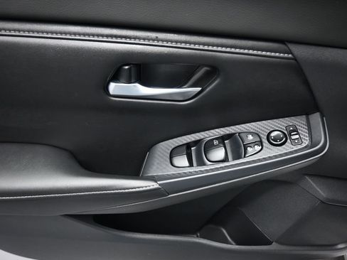 Used 2023 Nissan Sentra SV image 10