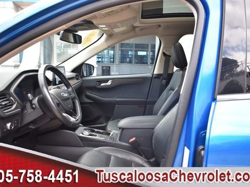 Used 2020 Ford Escape Titanium image 21