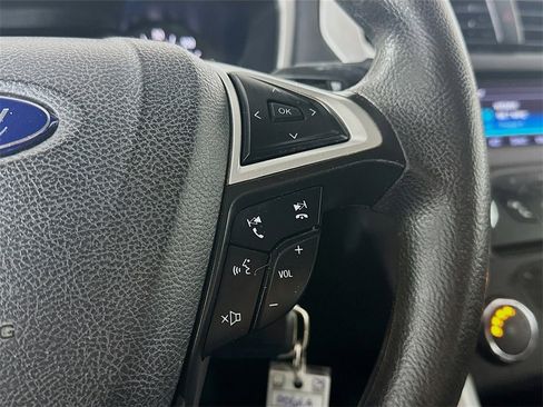 Used 2016 Ford Fusion SE image 25