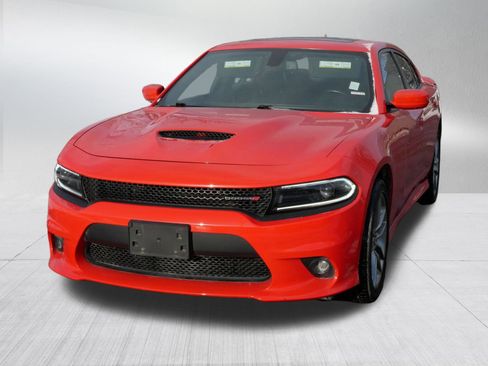 Used 2022 Dodge Charger GT w/ Plus Group image 2