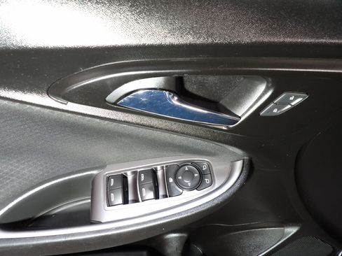 Used 2022 Chevrolet Malibu LT FWD image 8