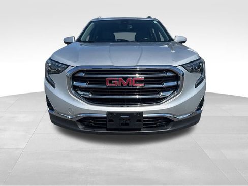 Used 2020 GMC Terrain SLT w/ Preferred Package AWD/4WD image 3