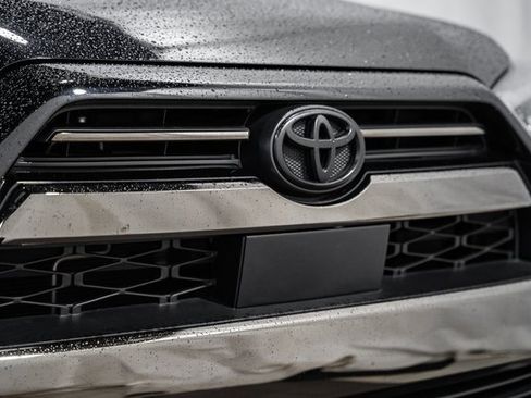 Used 2021 Toyota 4Runner Nightshade image 9