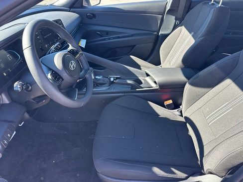 New 2025 Hyundai Elantra Sport image 9