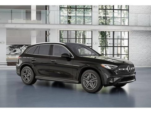 Used 2026 Mercedes-Benz GLC 300 4MATIC image 12