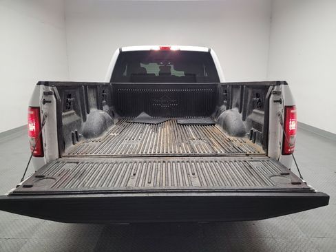 Used 2015 Ford F150 XLT w/ Equipment Group 301A Mid RWD image 29