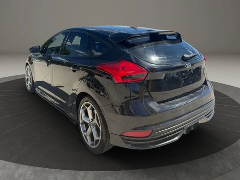 Used 2015 Ford Focus ST w/ Equipment Group 402A FWD image 5