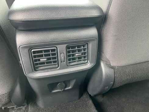 Used 2025 Toyota RAV4 LE AWD/4WD image 23