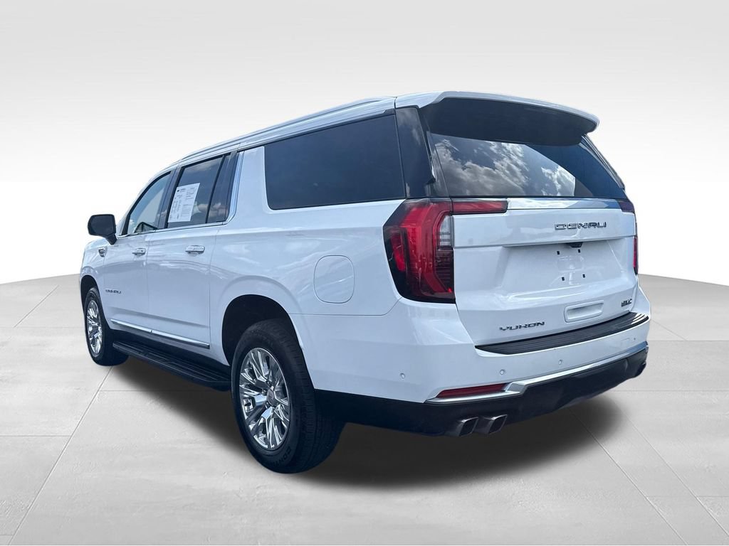 Used 2025 GMC Yukon XL Denali AWD/4WD image 7