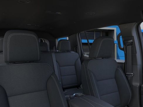New 2025 Chevrolet Traverse LT w/ Driver Confidence Package image 24