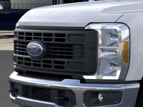 New 2026 Ford F250 XL image 17