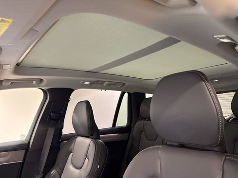 New 2026 Volvo XC90 T8 Ultra w/ Protection Package Premier AWD/4WD image 16