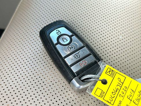 Used 2020 Ford Escape SEL FWD image 29