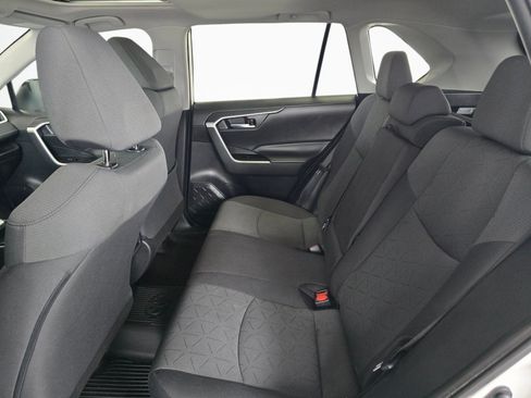 Certified 2021 Toyota RAV4 XLE w/ Convenience Package AWD/4WD image 35