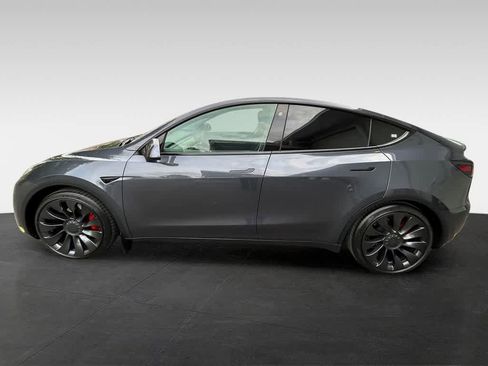 Used 2021 Tesla Model Y Performance AWD/4WD image 3