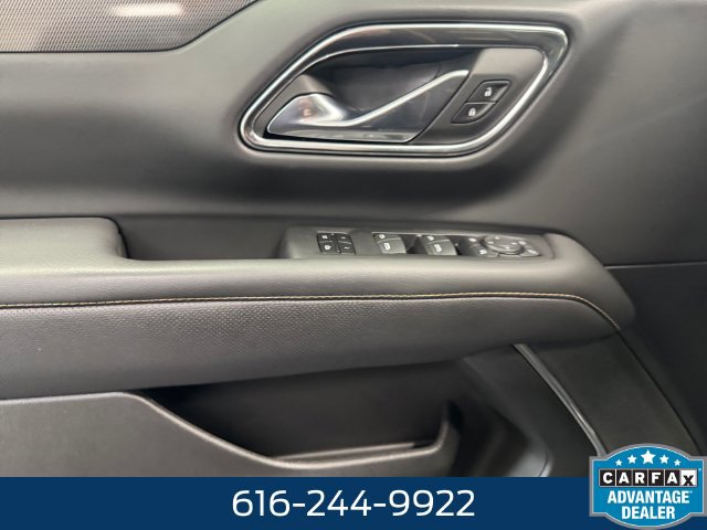 Used 2023 GMC Yukon XL AT4 AWD/4WD image 24