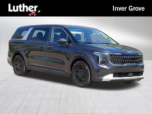 Used 2025 Kia Carnival FWD image 1