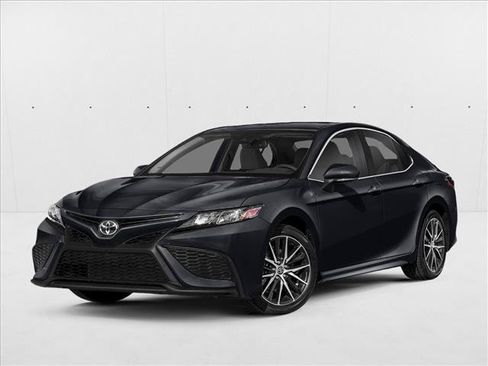 Certified 2024 Toyota Camry SE FWD image 1