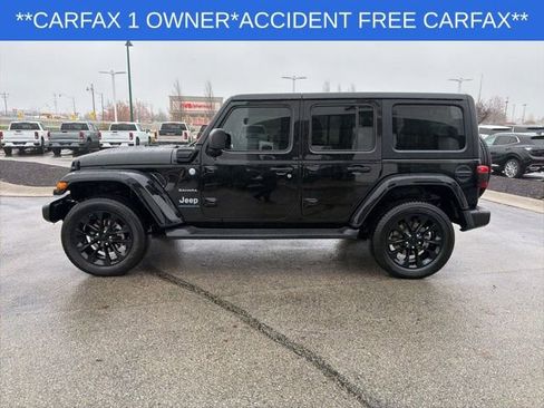 Used 2023 Jeep Wrangler Unlimited Sahara w/ Cold Weather Group image 7