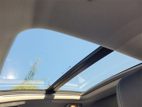 Used 2023 Buick Encore GX Essence w/ Experience Buick Package image 5