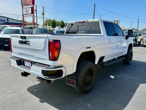 Used 2020 GMC Sierra 2500 AT4 w/ AT4 Premium Package AWD/4WD image 5