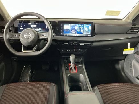 New 2026 Nissan Kicks SR w/ Cold Weather Package image 11