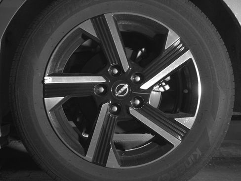 Used 2025 Nissan Sentra SV FWD image 14