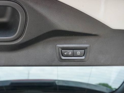 Used 2024 BMW X5 sDrive40i w/ Premium Package RWD image 9
