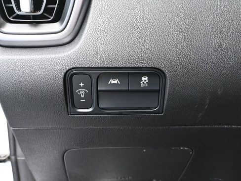 Used 2023 Kia Sorento LX AWD/4WD image 29