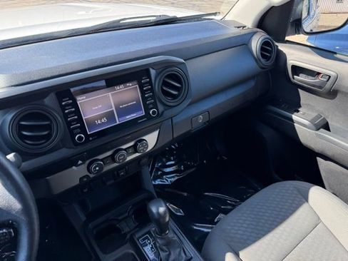 Used 2022 Toyota Tacoma SR image 17