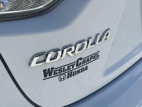 Used 2023 Toyota Corolla LE FWD image 11