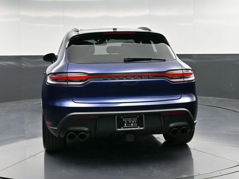 Certified 2025 Porsche Macan image 7
