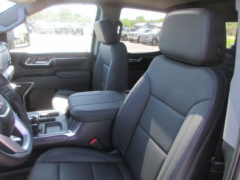 New 2026 GMC Sierra 1500 SLT w/ SLT Premium Plus Package AWD/4WD image 13