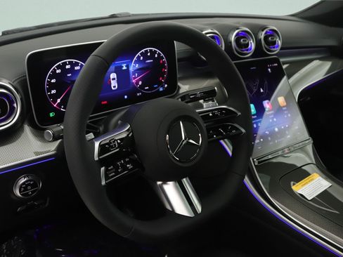 New 2026 Mercedes-Benz CLE 300 4MATIC Coupe image 4