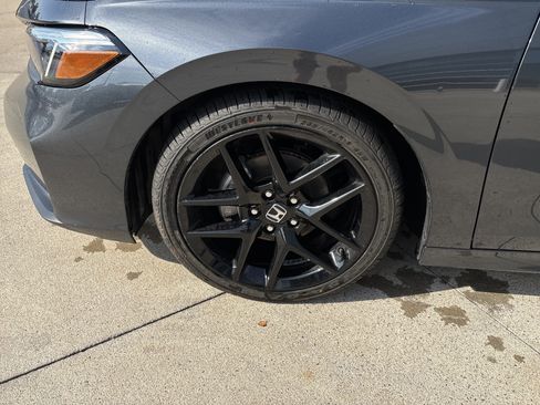 Used 2025 Honda Civic Sport image 31