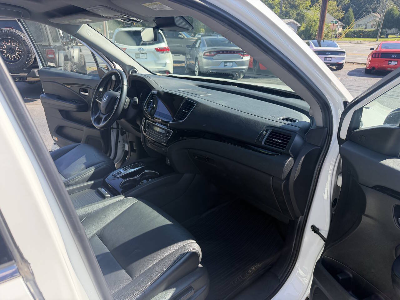 Used 2021 Honda Pilot Touring image 23