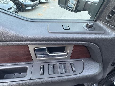 Used 2014 Ford F150 King Ranch w/ King Ranch Luxury Package image 19