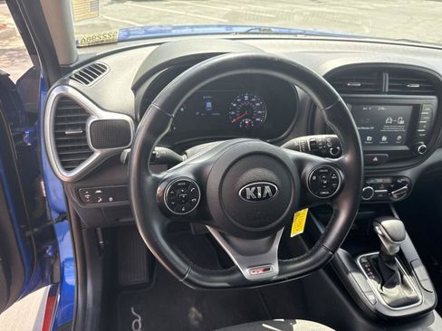 Used 2021 Kia Soul GT-Line FWD image 16