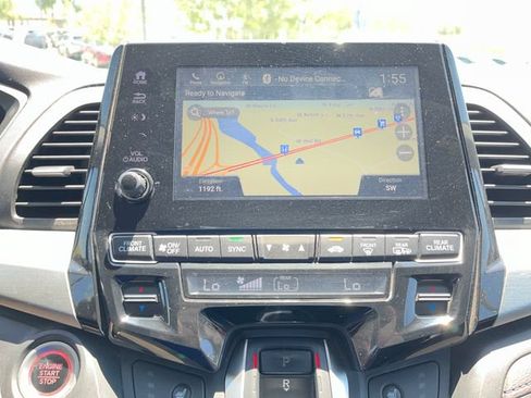 Used 2018 Honda Odyssey EX-L image 8