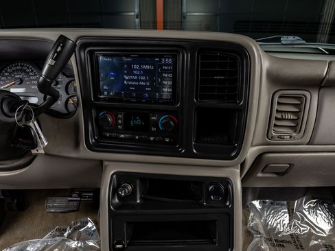 Used 2005 Chevrolet Silverado 3500 LT w/ Heavy-Duty Power Package image 18