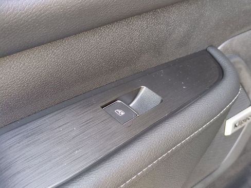 New 2026 Nissan Armada SL w/ Captain's Chari Seat Package image 27