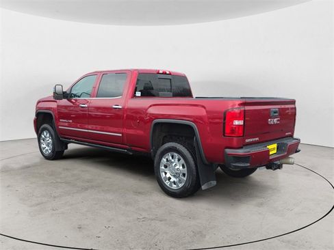 Certified 2019 GMC Sierra 2500 Denali w/ Duramax Plus Package image 3