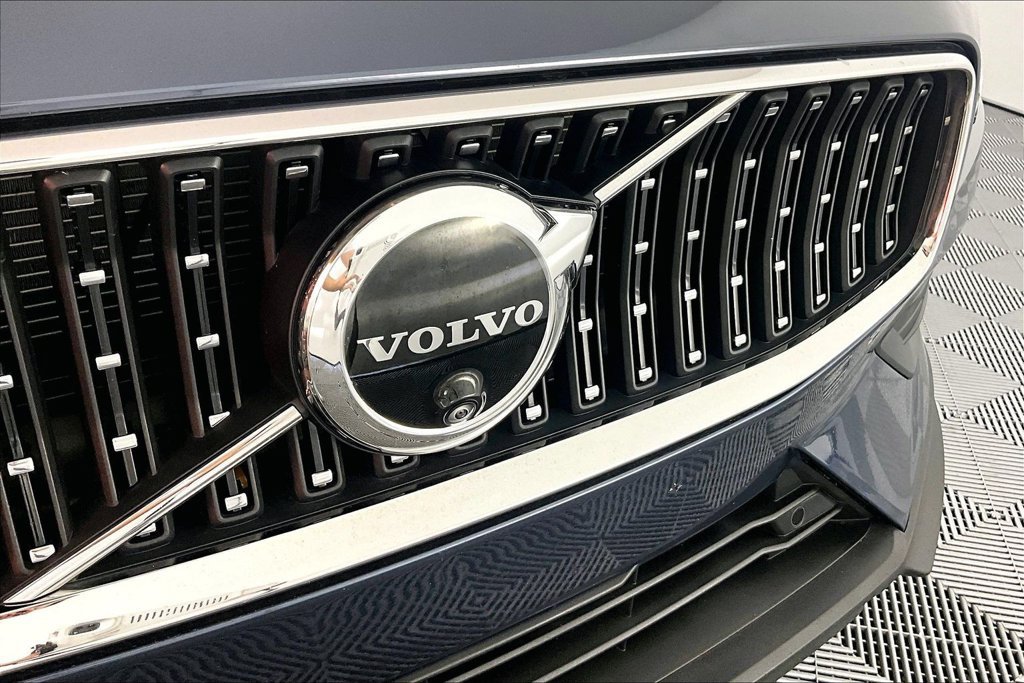 Used 2025 Volvo V60 B5 Cross Country Plus AWD/4WD image 30