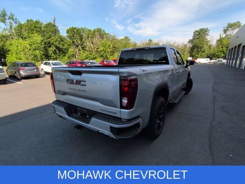 Used 2020 GMC Sierra 1500 Elevation w/ Elevation Value Package AWD/4WD image 4