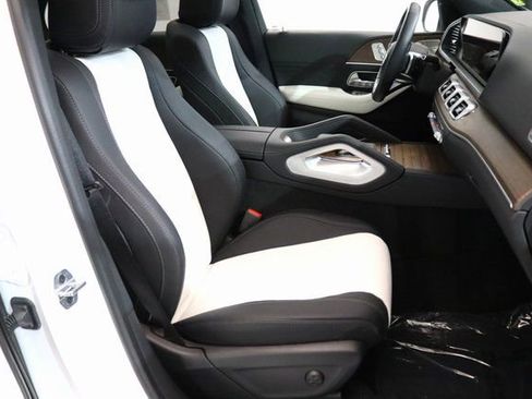 Certified 2025 Mercedes-Benz GLE 450e 4MATIC image 19