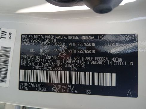 Used 2021 Toyota Highlander XLE FWD image 38