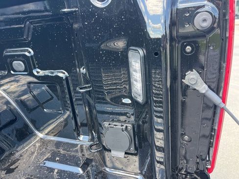 New 2026 Chevrolet Silverado 1500 Custom w/ LPO, Dark Essentials Package image 9