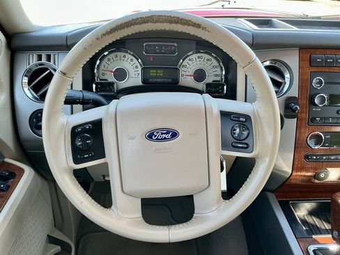 Used 2008 Ford Expedition EL Eddie Bauer image 29