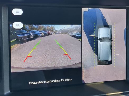 Used 2025 Ford Bronco Badlands image 48